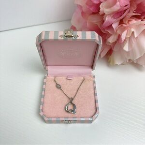 Vintage Juicy Couture Initial Q Necklace in Silver